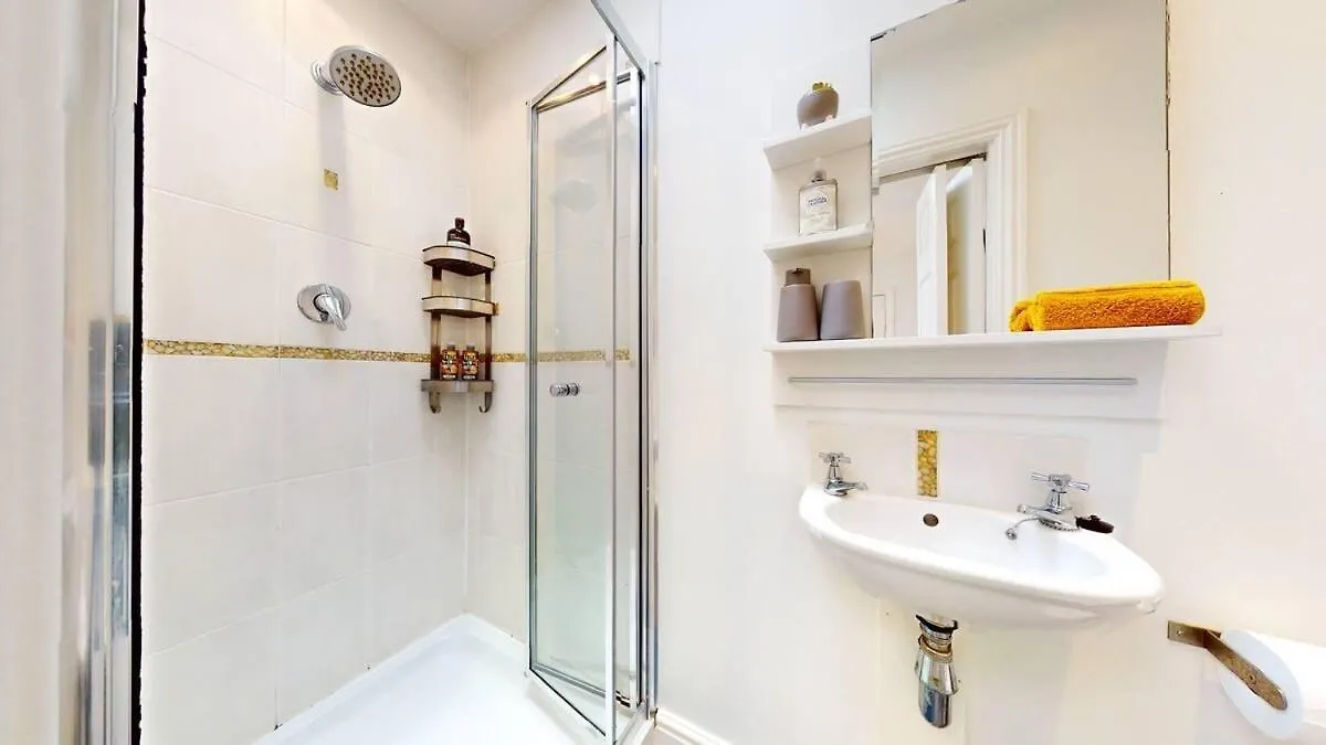 Large 2-Bed Apartment In Cardiff Royaume-Uni